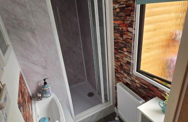 Unique Caravan with Outdoor Space - Foto 8