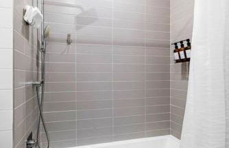 Cozy Stylish retreat - NYC & NWK w free parking - Foto 9