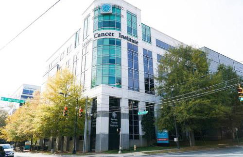 Luxury Dilworth 1BR ◉ Near Food, Shops & Greenway - Foto 25