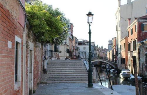 Ca' Rioba - Vista Canale e Patio Privato a Cannaregio - Photo 12