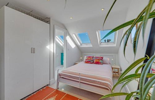 Well-equipped 4 bedroom family home with garden - Foto 21