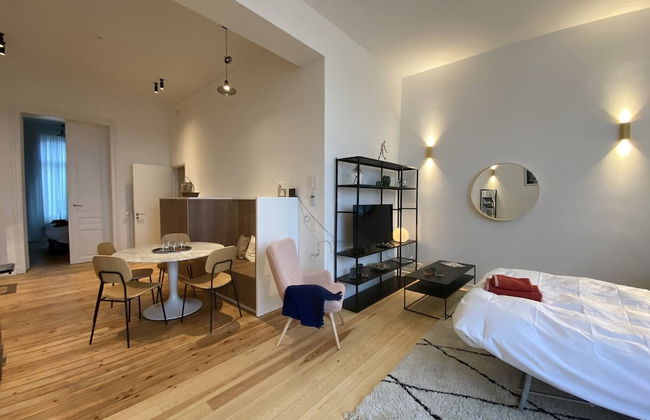 New Apartment Center of Trendy St Gille - Photo 3