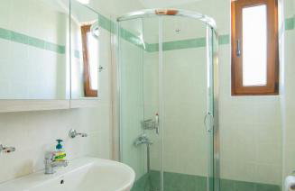 Irida beachfront Villa for 12 steps to amenities - Foto 30