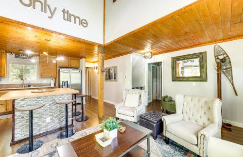 Remodeled Crestline Retreat Walk to Lake Gregory! - Foto 5