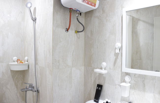 Modern Chic Studio Room at Grand Asia Afrika Apartment - Foto 14