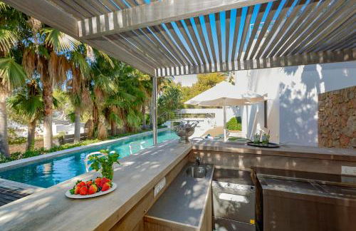 Modern Villa with Seaviews Sleeps 14 - Foto 10