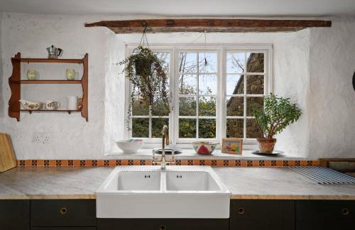 Middlelands - A stunning country house with beautiful gardens in rural Pembrokeshire yet close to coast - Foto 24