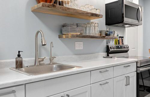 Hot Tub Family Friendly Garden City Getaway - Foto 2