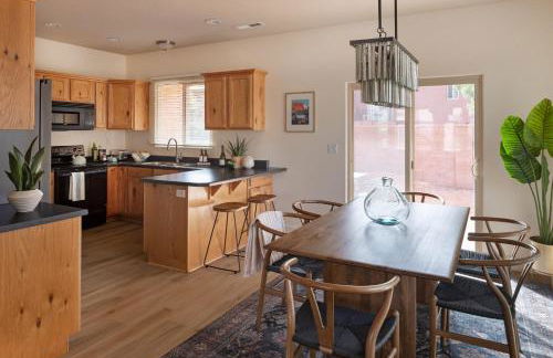 Luxury 3BR in Upscale Neighborhood Pet Friendly - Foto 13