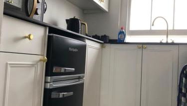 SEAFRONT SANCTUARY Beautiful Art Deco Apartment with Stunning City & Sea Views - Foto 4