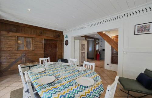 Beautiful 3 Star renovated Apt Sleeps 7 - Photo 28