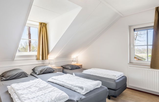 Luxurious Villa in Weert for 24 Persons - Photo 4