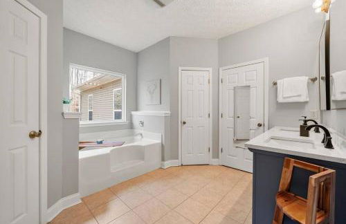 Lakeview with Dock and king bed Gainesville - Foto 39