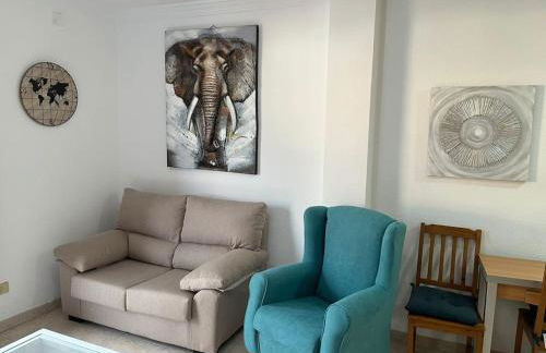 Große Terrasse mit Esstisch, Markise. Einfach - Foto 13