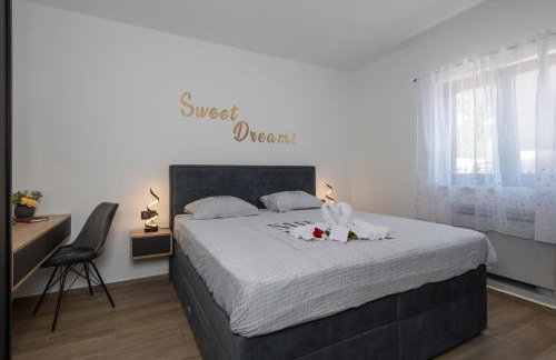 Villa Alison Deluxe with private spa and heated swimming pool - Foto 17