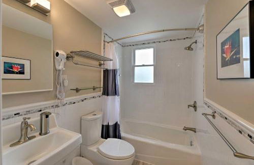 Yonkers Apt with Balcony Walk to Train Station! - Foto 16