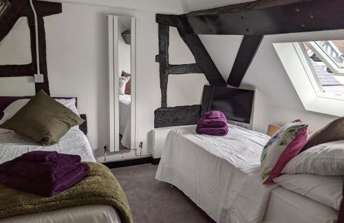 Characterful 2 bed cottage, quiet village setting - Photo 12