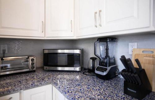 Lovely Victorian Beauty in Heart of Downtown - Foto 22