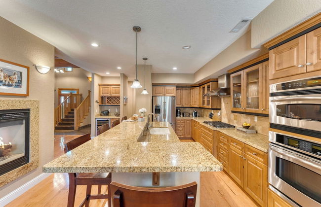 Luxe All-season Retreat by Avantstay Prime Location, Near Skiing - Foto 79