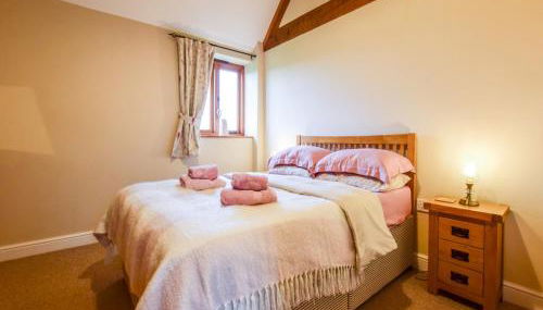 Inglenook Barns - Photo 3