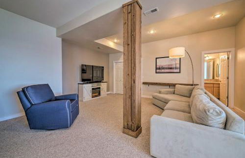 Spacious Lake Stevens Home with Fire Pit, Patio - Foto 26