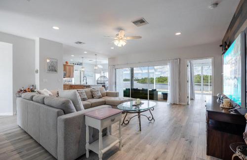 Heaven Found! Stunning River Views & Pool - Villa Island Sunset - Roelens Vacations - Foto 13