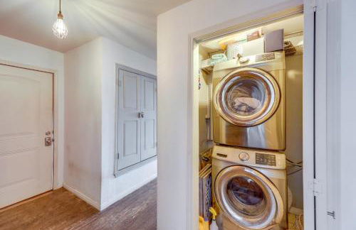 Pet-Friendly Austin Home with Private Yard and Deck! - Foto 19