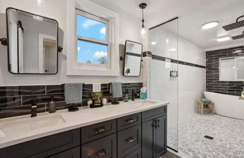 15 min to Boulder Rope Course Hot Tub & Views - Photo 43