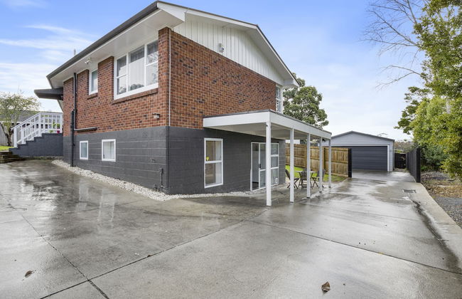 Bright 3-Bedroom Unit - WiFi & Parking - Photo 26