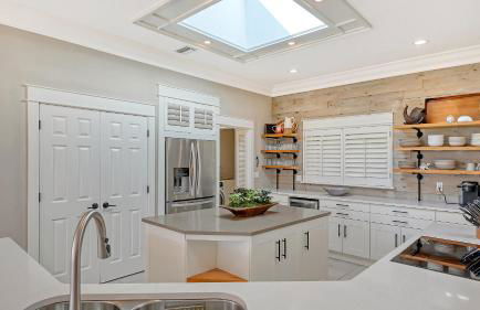 Blue Lagoon Hideaway 3BR Coastal Chic Retreat - Foto 7