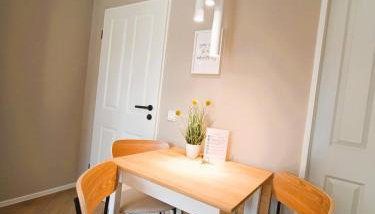 Cozy Apartment near Maschsee, balcony, gardenview - Foto 3