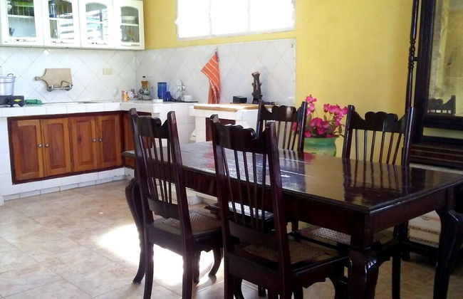 Hostal Miraluna Trinidad - Photo 16