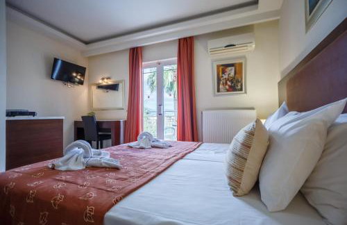 Vivian Hotel - Photo 22