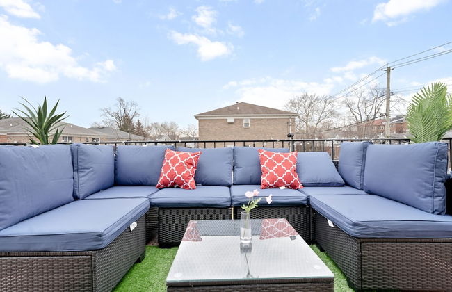 Modern Luxury Home w GameRoom & Parking - Foto 14