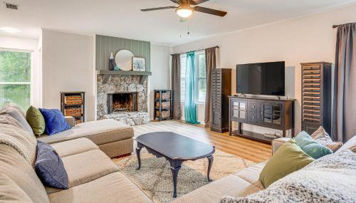 Daphne Home with Deck Close to Beaches and Parks! - Foto 3