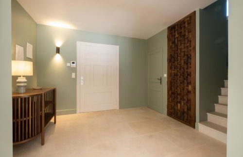 Jewel of 280m with Infinity Pool in Absolute Calm - Foto 7