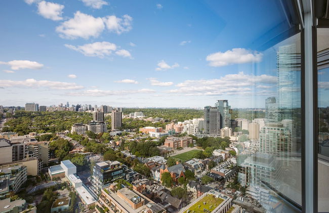 QuickStay - Chic in Yorkville (Yonge & Bloor) - Photo 50