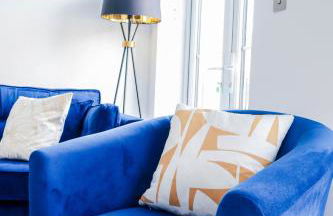 Elegant Apartments in Staines l Free Onsite Parking - Foto 9