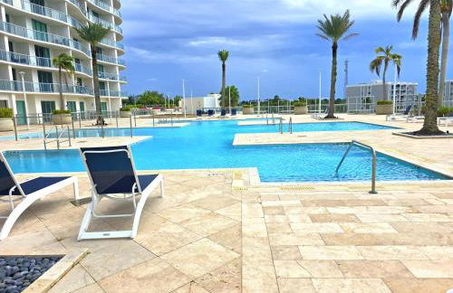 Luxury 2BR in Downtown Fort Myers Pool & Terrace - Foto 1