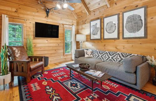 Pet-Friendly Lake Lure Cabin with Outdoor Oasis! - Foto 4