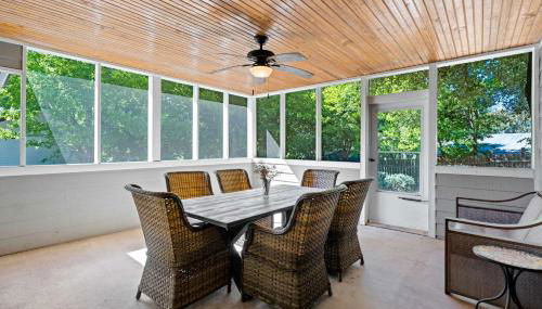 Screened-in Porch Walkable to Soco - Foto 4