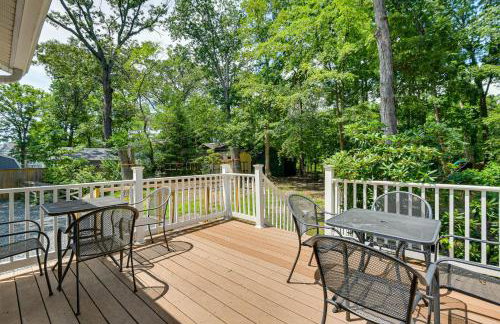 Pasadena Hideaway with Game Room and Fire Pit! - Foto 33