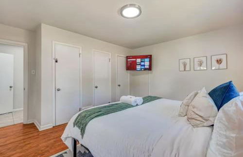 Modern Main-Level | TWO Kings • Yard • Downtown - Foto 16