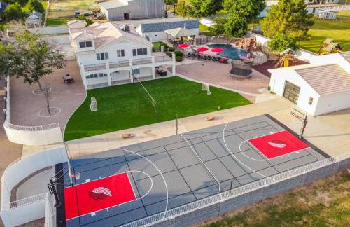 LeFairview Chateau- Pickleball Heated Pool Jacuzzi - Foto 25