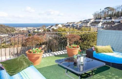 3 Bedroom Bungalow with great Sea Views, Private Hot Tub & Gardens - Foto 24