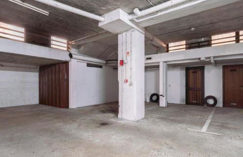 Stylish & Spacious Flat near the Beach by HostWise - Photo 38