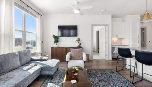 Bright Spacious 2BR 2BA Open Layout - Foto 3, Other