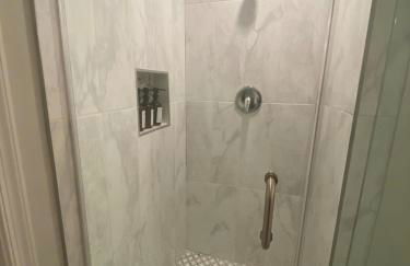 Cozy 2BR suite w Sauna - Foto 19