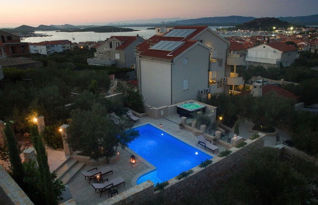 Apartment in Murter Near Beach and Pool - Foto 14