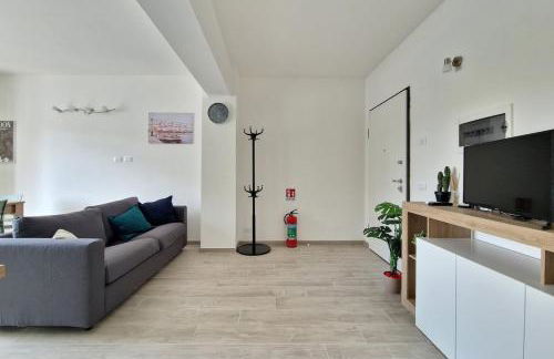 Centro Piazza Wi-Fi AC Balcony Design by WE HOST YOU - Foto 1